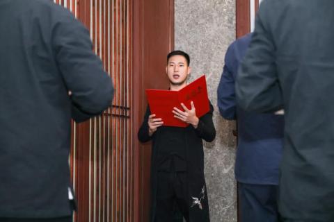 罗湖区人大常委副主任谭会茹一行莅临富邦娱乐调研